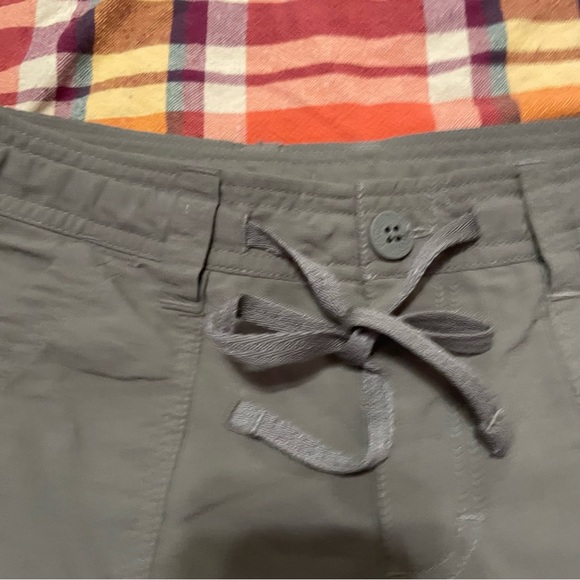 The North Face Women Hiking Shorts Size 6 - Picture 5 of 12